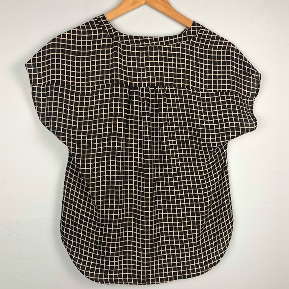 BANANA REPUBLIC Crosshatch Pattern Blouse - Picture 2 of 5